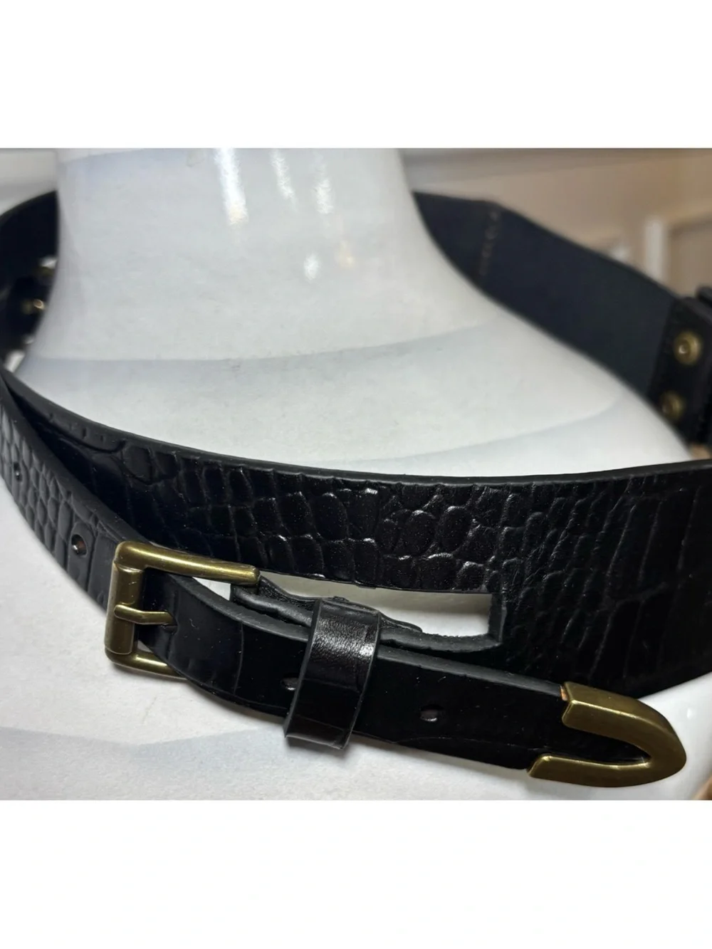 NWOT Anthropologie Cross Buckle Leather Belt In Black  Size Small